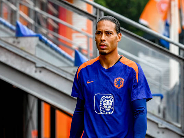 Pastikan Masa Depan Kapten Belanda, Ronald Koeman Temui Virgil van Dijk