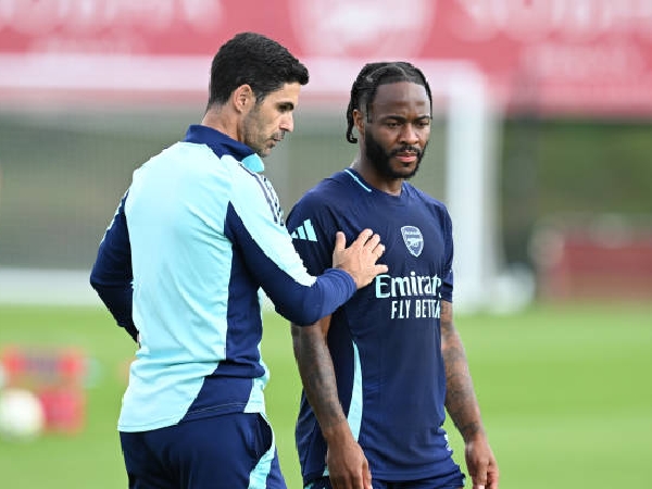 Mikel Arteta dan Raheem Sterling