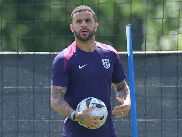 Kyle Walker diabaikan manajer interim Inggris, Lee Carsley