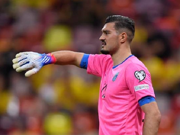 Kiper Kosovo, Arijanet Muric