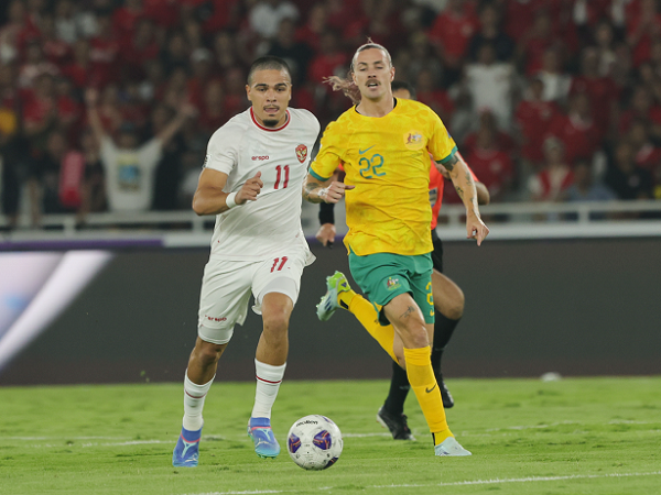 Penyerang timnas Indonesia, Ragnar Oratmangoen di laga kontra Australia