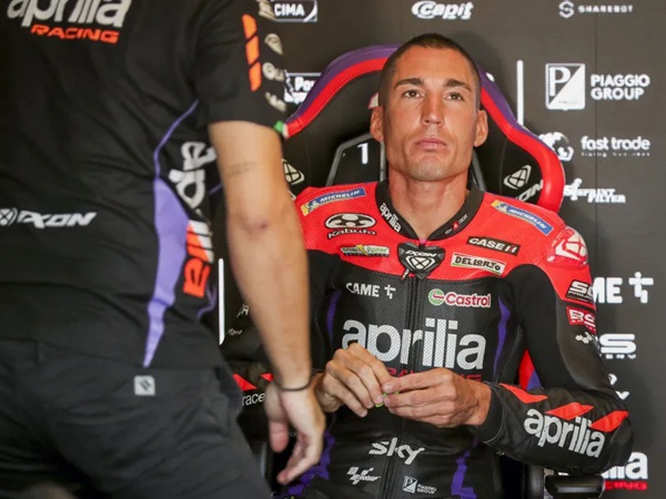 Aleix Espargaro Menderita karena Motor Aprilia Terlalu Panas