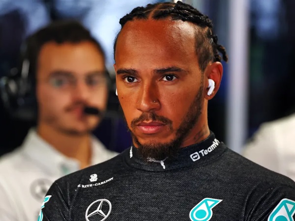 Lewis Hamilton Tak Kecewa meski Adrian Newey Tidak ke Ferrari