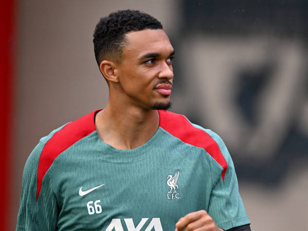 Trent Alexander-Arnold Siap Bermain Penuh, Arne Slot Fokus Rotasi Tim