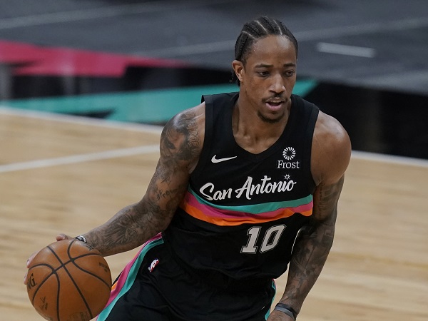 DeMar DeRozan akui banyak belajar ketika perkuat Spurs.