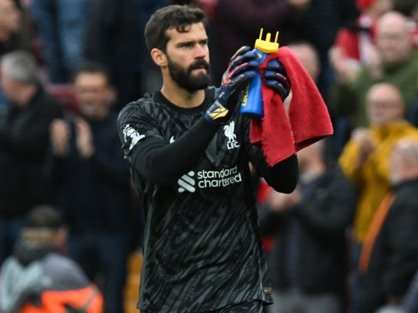 Alisson Becker.