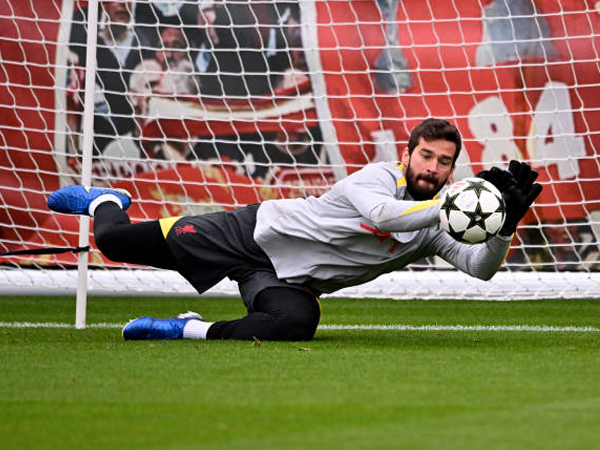 Musim Lalu Liverpool Absen, Alisson Becker Akui Rindu Liga Champions