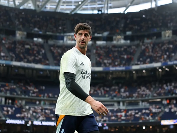 Thibaut Courtois Bahas Hubungannya dengan Zidane dan Navas