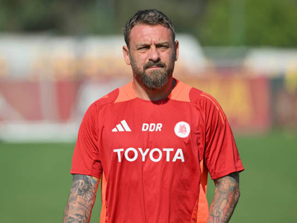 Empat Laga Tanpa Kemenangan, AS Roma Resmi Pecat Daniele De Rossi