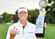 Steve Stricker Sabet Gelar Juara Sanford International Ketiga Beruntun