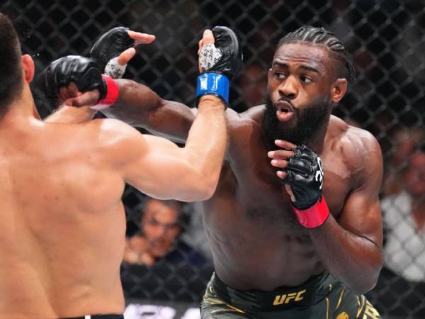 Aljamain Sterling kehilangan gelar 135 pound miliknya dari Sean O'Malley di UFC 292 pada musim panas 2023. (Foto: MMA Fighting)