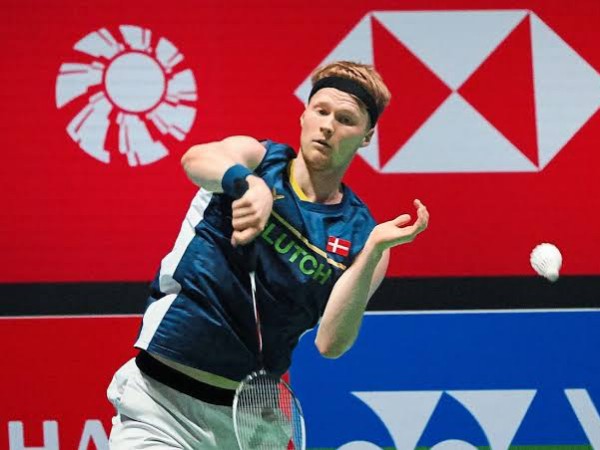 Weng Hong Yang Onfire Singkirkan Anders Antonsen Lewat Pertarungan Sengit