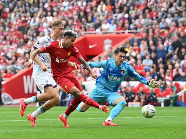 Arne Slot Jelaskan Proses di Balik Dua Gol Luis Diaz ke Gawang Bournemouth