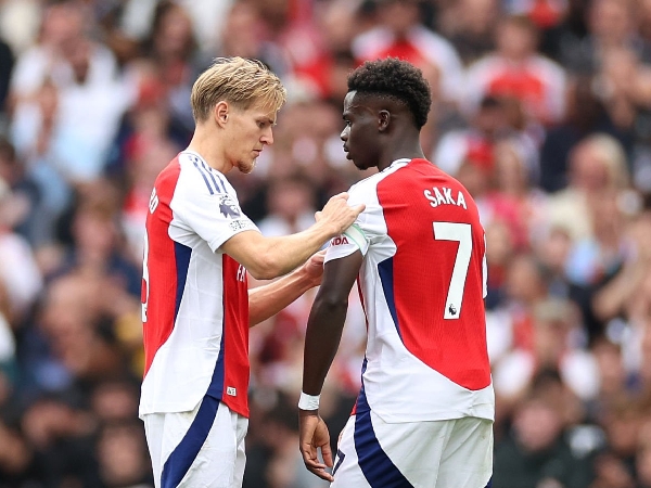 Martin Odegaard dan Bukayo Saka