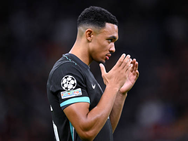 Arne Slot Bicara Soal Pengembangan Sisi Pertahanan Trent Alexander-Arnold