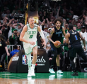 Brad Stevens Komentar Soal Proses Penyembuhan Kristaps Porzingis