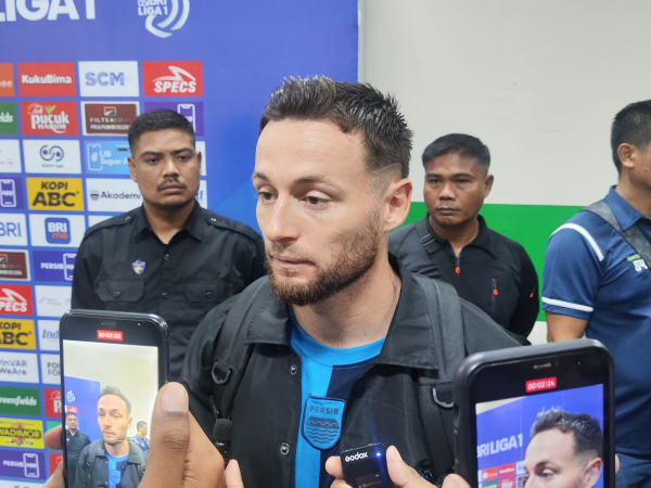 Gelandang Persib, Marc Klok