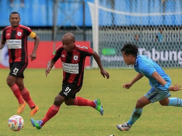 Pertandingan Persipura Jayapura kontra Persela Lamongan di Liga 2