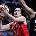 Caitlin Clark Akhirnya Bisa Beristirahat Setelah Tahun Basket Yang Panjang