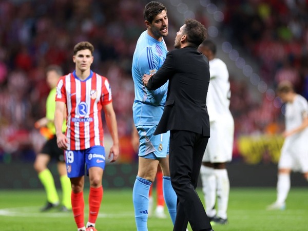 Simeone dan Courtois