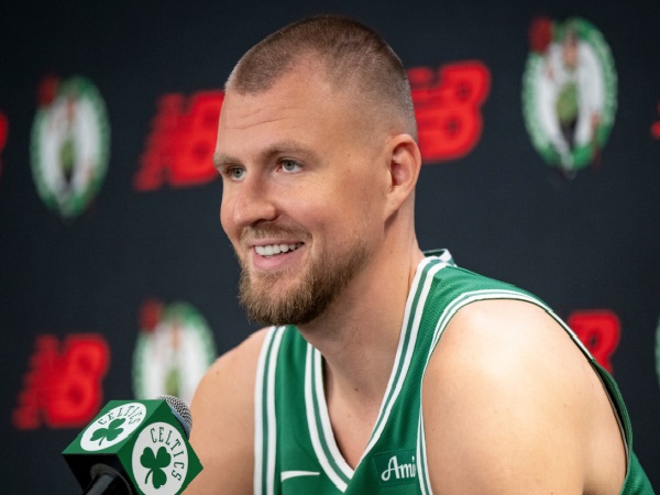 Kristaps Porzingis Senang Dapat Dukungan Fans Celtics