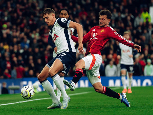 Mason Mount Cedera Kepala, Nasib Gelandang Manchester United Tak Pasti