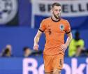 Komentari Format Baru UCL, Stefan de Vrij: Setiap Laga Jadi Penting