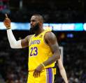 LeBron James Kenang Momen Tak Terlupakan Bersama Dikembe Mutombo