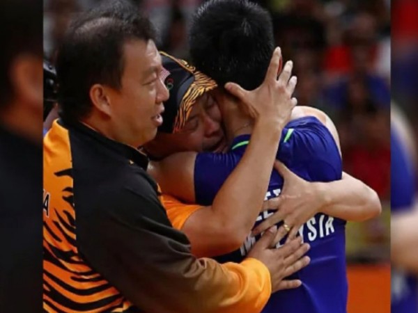 Lee Chong Wei Beri Penghormatan Kepada Hendrawan Yang Keluar Dari BAM