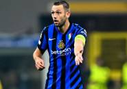 Usai Bantai Red Star, Stefan de Vrij Puji Lini Pertahanan Inter