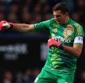 Usai Kalahkan Bayern Munich, Emiliano Martinez Puji Fans Aston Villa