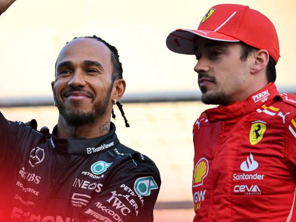 Charles Leclerc (kanan) dan Lewis Hamilton. (Foto: Racing TV)