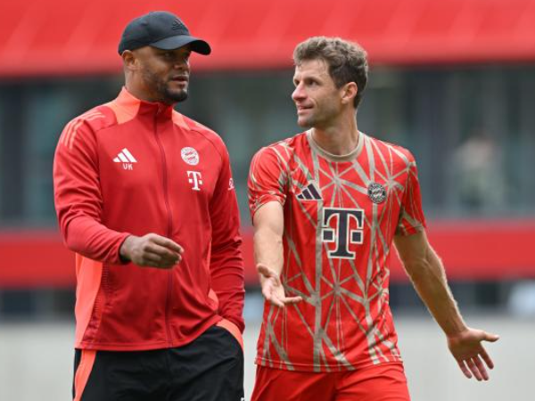 Dikalahkan Villa, Muller Anggap Kompany Pelatih Terbaik untuk Bayern Munich