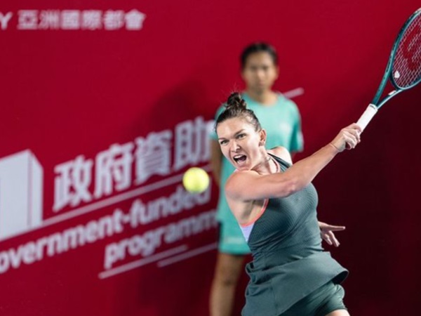 Simona Halep Naik Peringkat WalauTelan Kekalahan Brutal Di Hong Kong