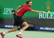 Daniil Medvedev Selamat Dari Serangan Matteo Arnaldi Di Shanghai