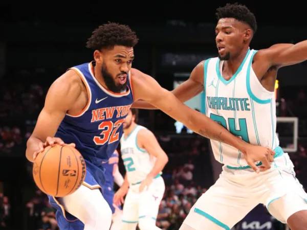 Pramusim NBA: Karl-Anthony Towns Tampil Singkat Dalam Debut Untuk Knicks