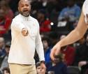 J.B. Bickerstaff Buka Suara Usai Pistons Tumbangkan Bucks