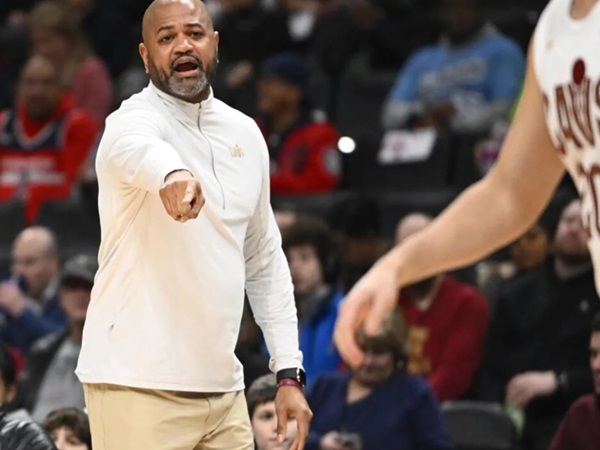 J.B. Bickerstaff Buka Suara Usai Pistons Tumbangkan Bucks