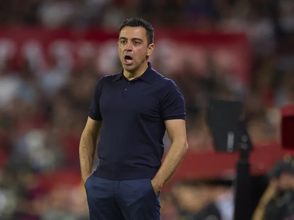 Luis Enrique dengan Lantang Menyindir Era Xavi di Barcelona