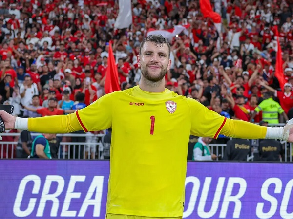 Kiper timnas Indonesia, Maarten Paes