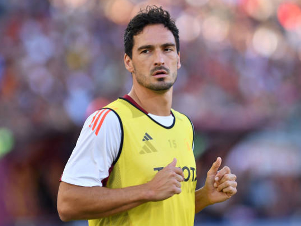 Masih Belum Debut, Mats Hummels Kirim Sindiran Halus ke AS Roma