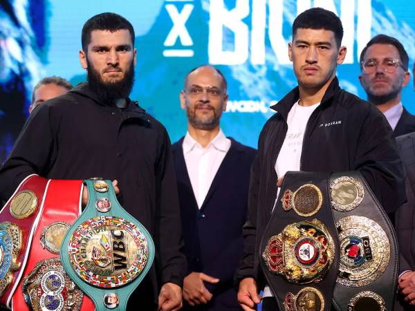 Kekuatan Artur Beterbiev Vs Teknik Dmitry Bivol, Siapa Lebih Unggul?