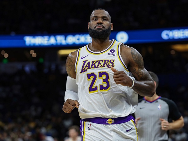 LeBron James Frustasi Menit Bermainnya Sempat Dibatasi Darvin Ham