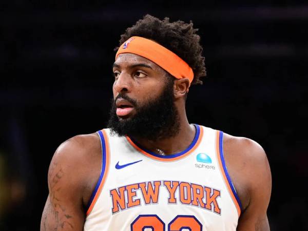 Mitchell Robinson hanya bermain dalam 31 pertandingan musim lalu. (Foto: AP)