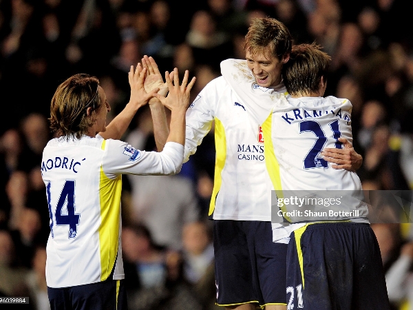 Luka Modric dan Peter Crouch pernah bermain bersama di Tottenham