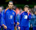 Arne Slot Bingung dengan Kritik Media Belanda Terhadap Virgil van Dijk