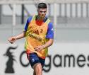 Badai Cedera, Thiago Motta Bisa Berikan Debut kepada Vasilije Adzic