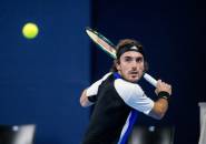 Stefanos Tsitsipas Bertahan Sekuat Tenaga Di Antwerp