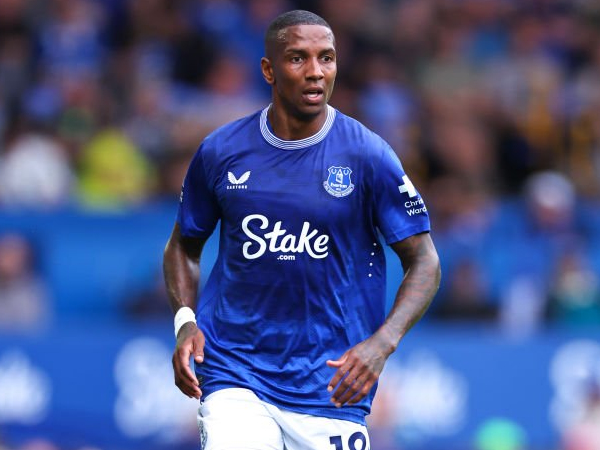 Ashley Young Pastikan Kesiapan Everton Hadapi Ipswich Town