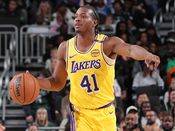 Quincy Olivari Dapatkan Kontrak, Lakers Lepas Castleton